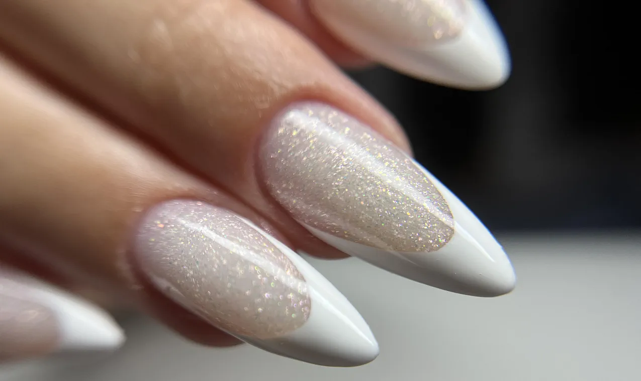 Iza NailArt köröm munka közelről